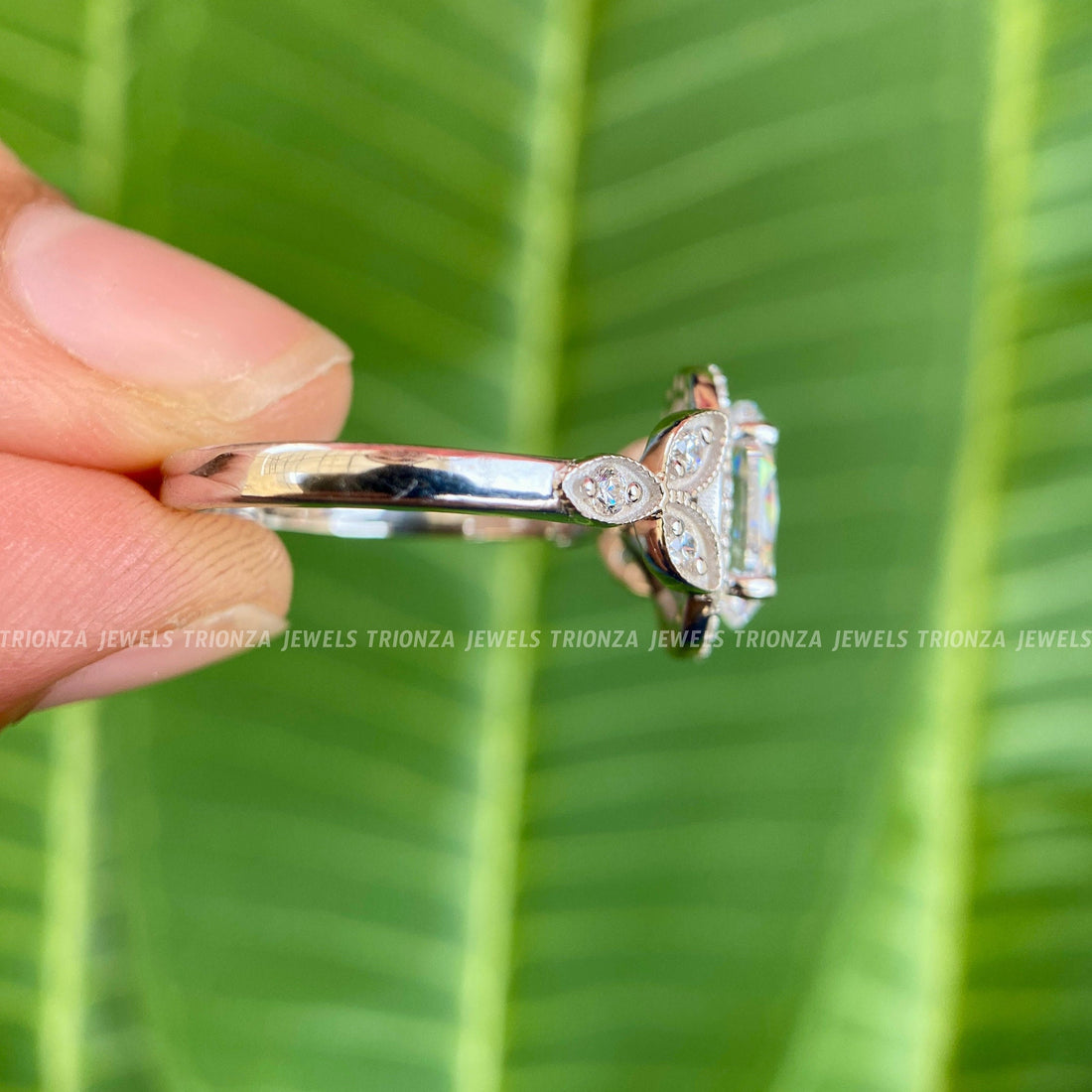 2CT Oval Moissanite Halo Engagement Ring | 14K White Gold Vintage