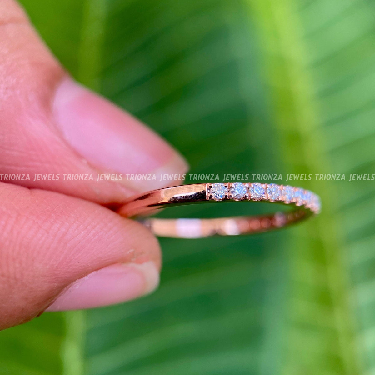 colorless moissanite jewelry