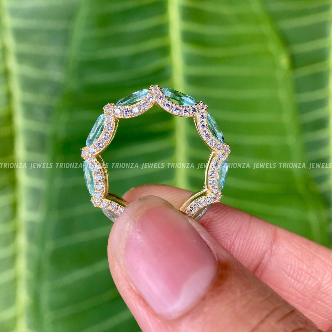 Oval Blue Sapphire Moissanite Wedding Band - 14K Gold Stacking Ring