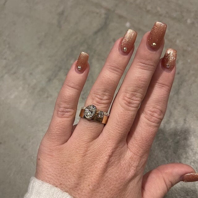 Oval Bezel Engagement Ring | 14K Gold Wedding Ring for Women