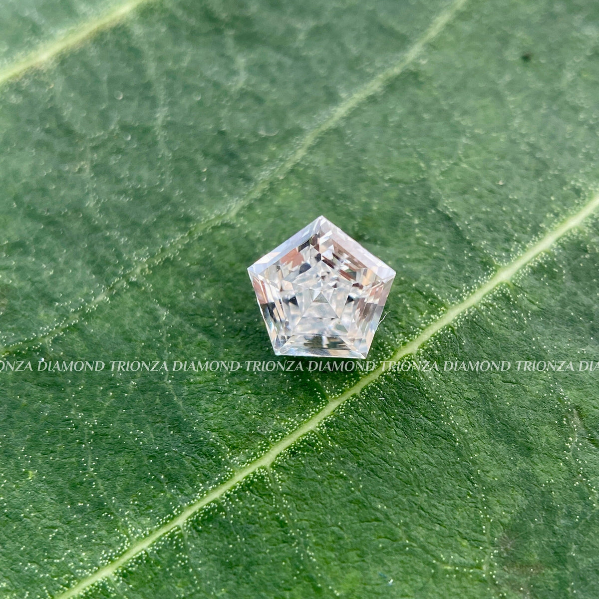 TrionzaDiamond star pendant designed with pentagon and hexagon cut lab grown diamonds