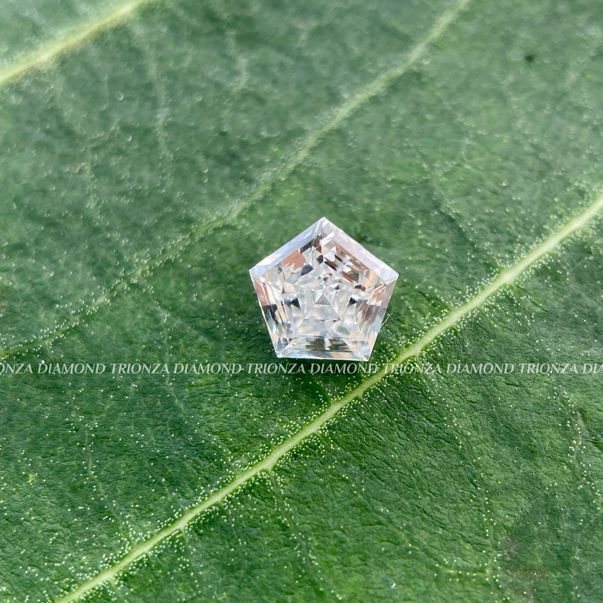 customized diamond pendant for her