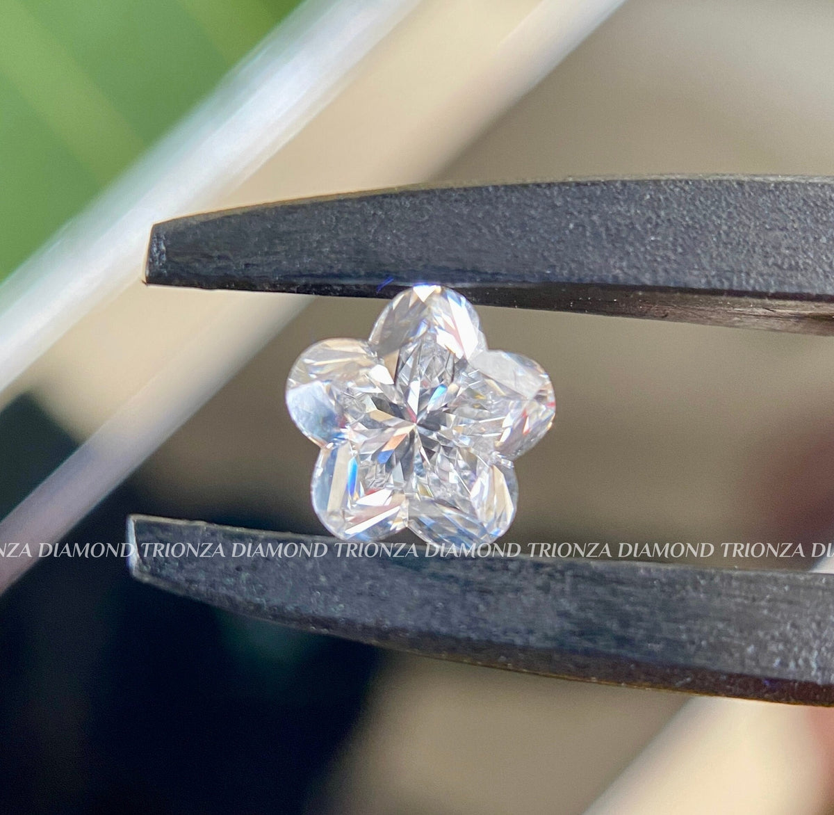 1 CT lab grown diamond