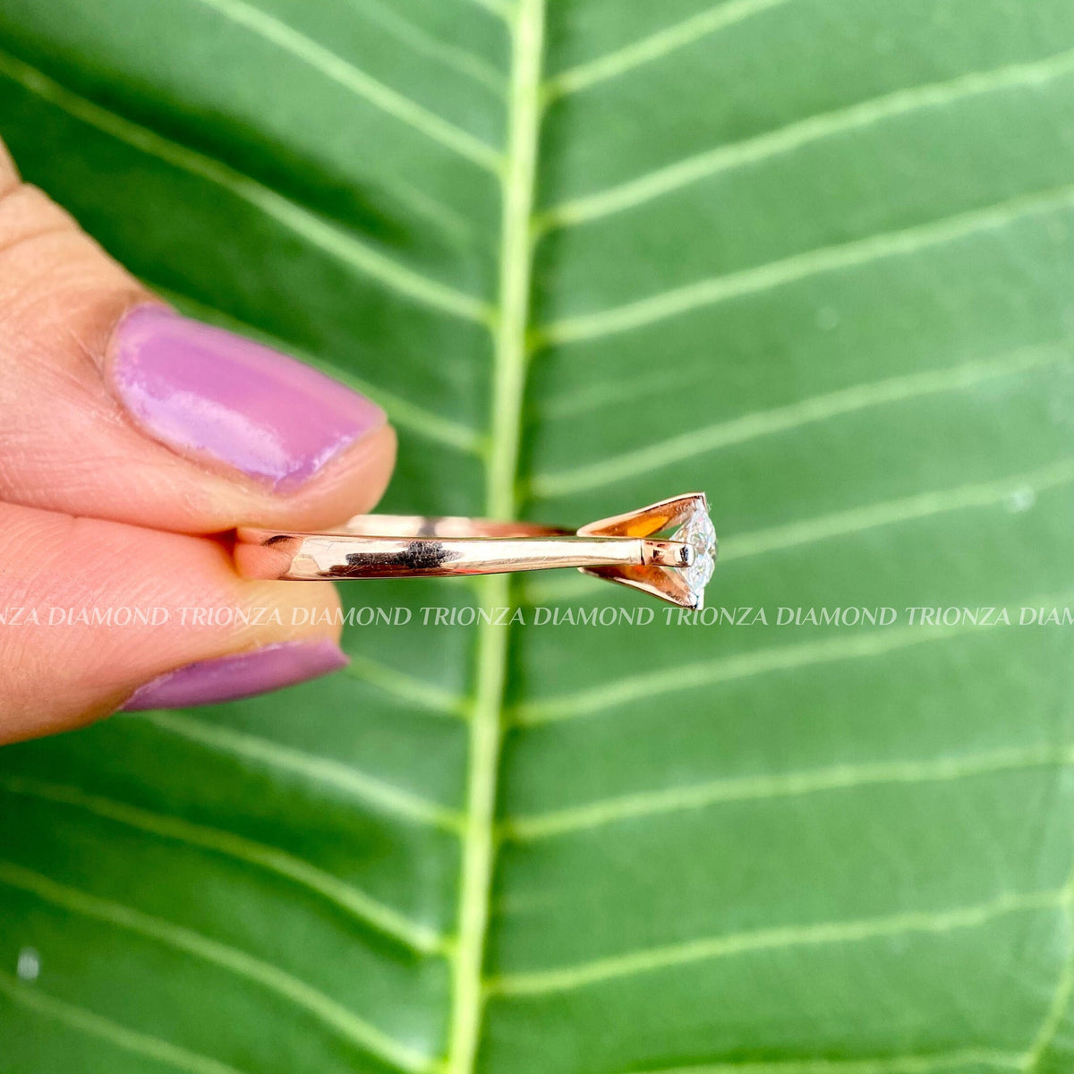 D VVS1 diamond ring