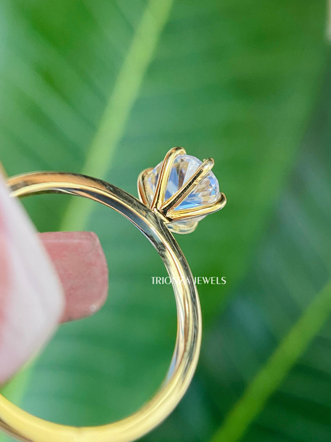 1.50 CT Oval Moissanite Solitaire Engagement Ring - 18K Gold