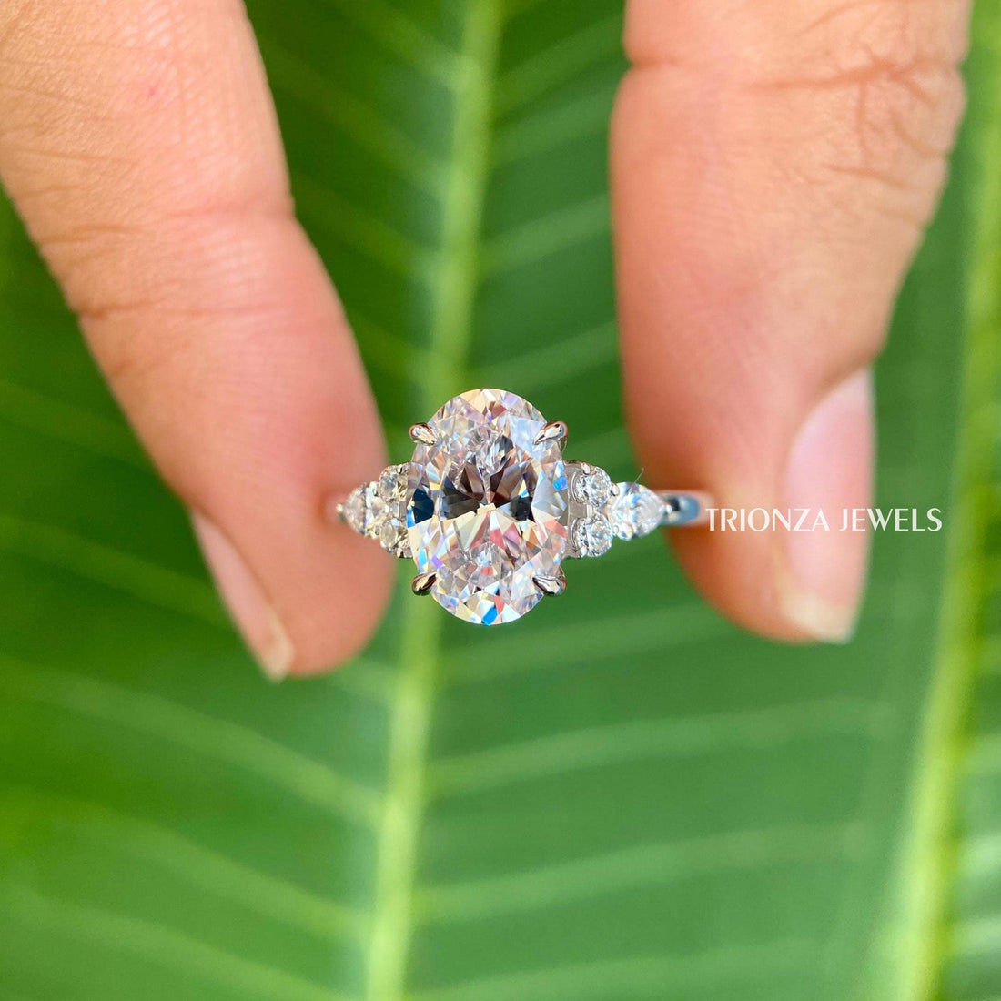 oval moissanite engagement ring
