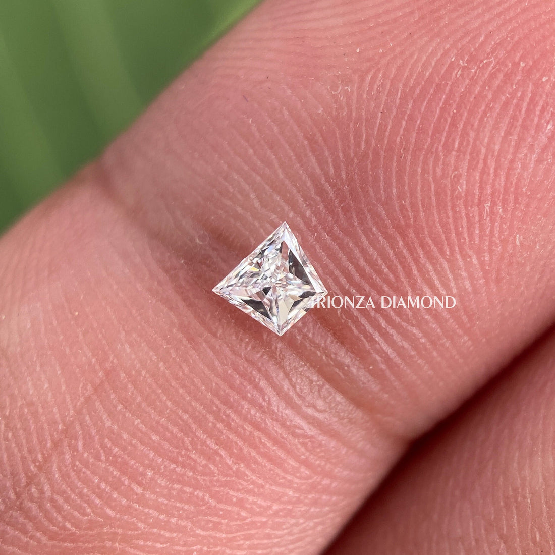 0.15 CT F/VS2 Trapezoid Lab Grown Diamond - Custom Ring Ready