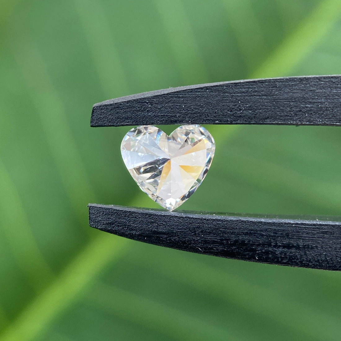 Heart Shape Lab Grown Diamond - IGI Certified 0.50-1.50 CT E/F VS1