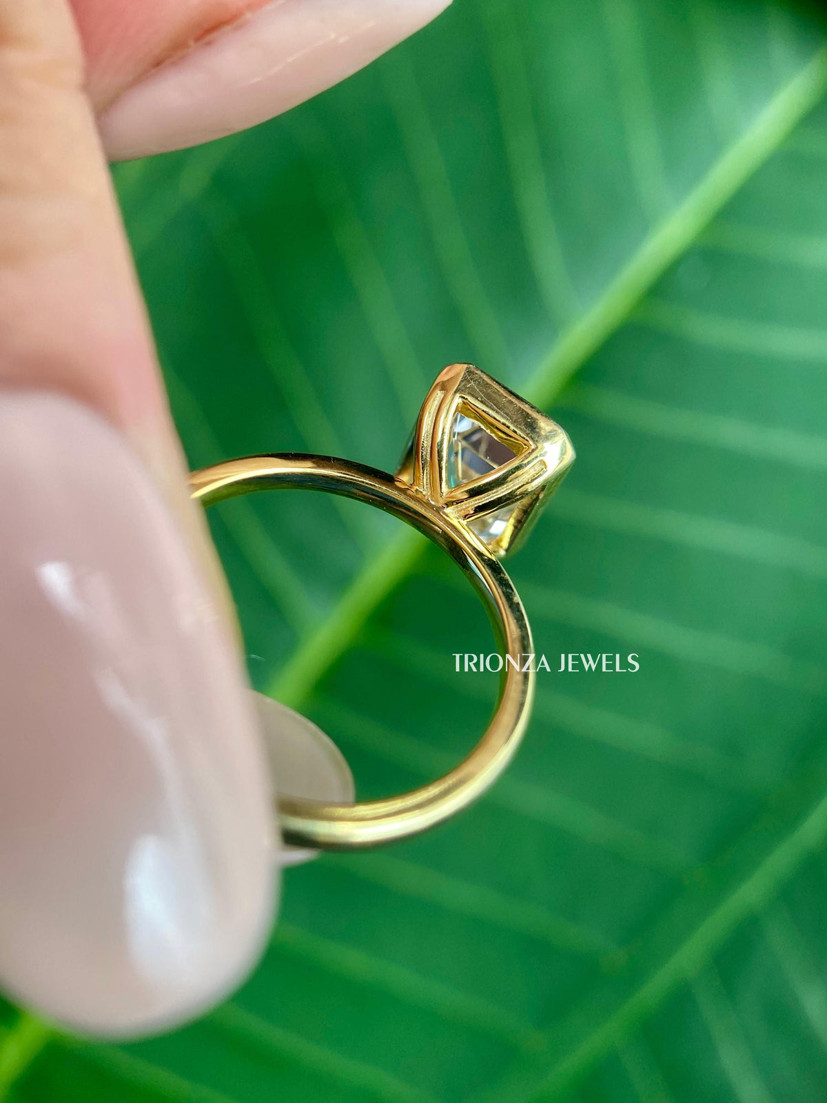 TrionzaDiamond solitaire engagement ring crafted with excellent cut, polish, and symmetry