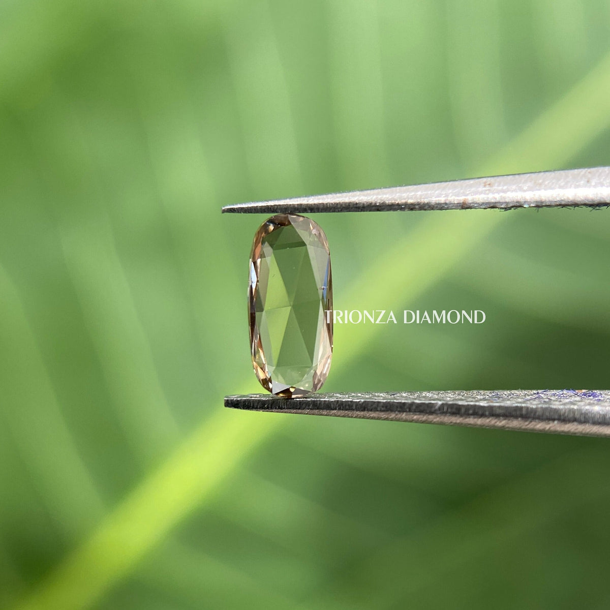 custom engagement ring diamond