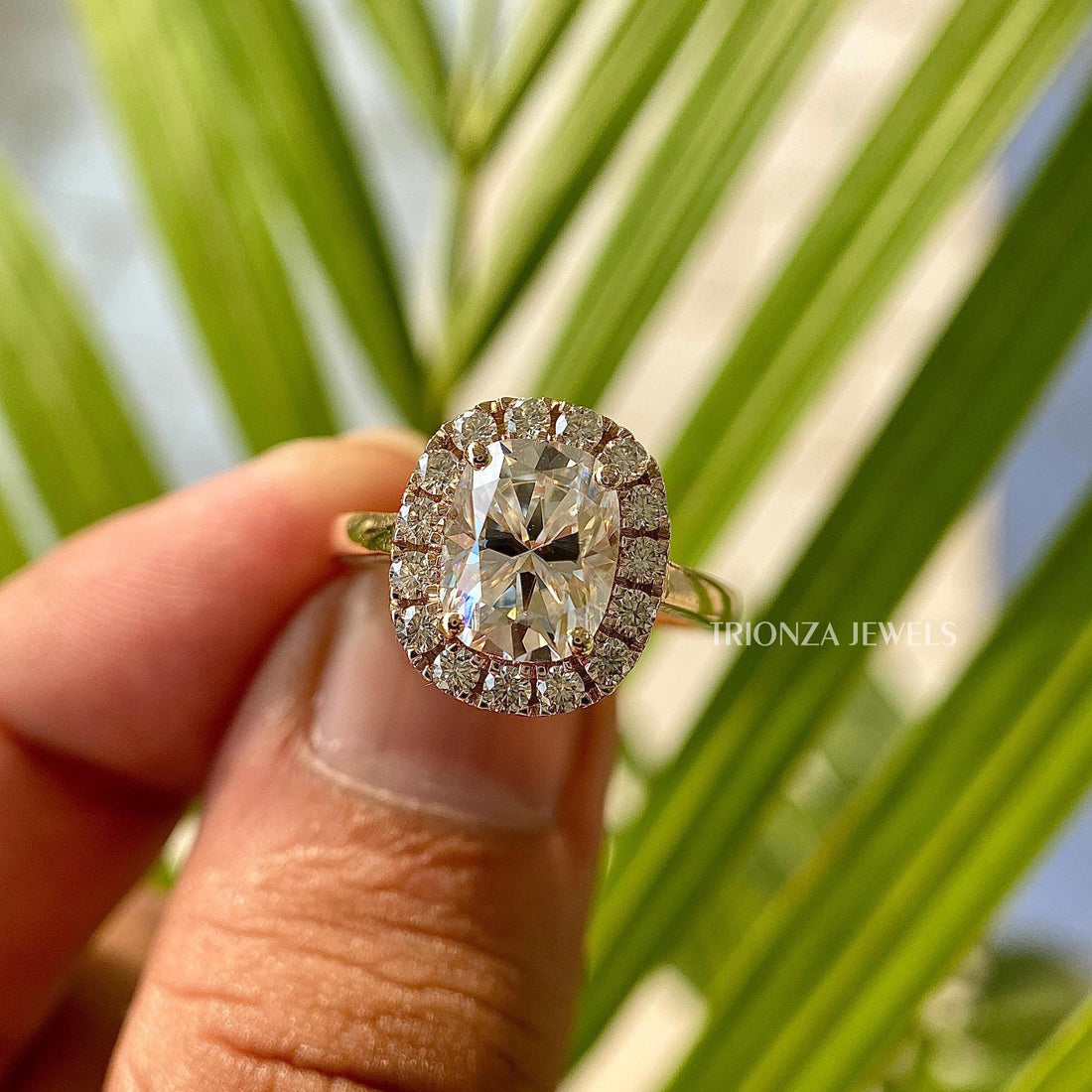 3.05 CT Ice Crushed Cushion Moissanite Engagement Ring for Her