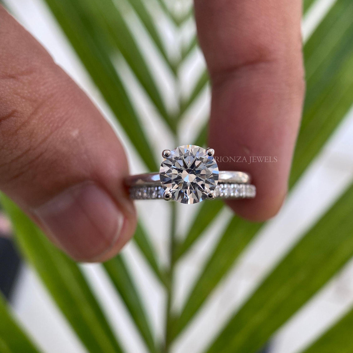 round moissanite bridal set