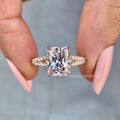 D VVS2 clarity diamond ring