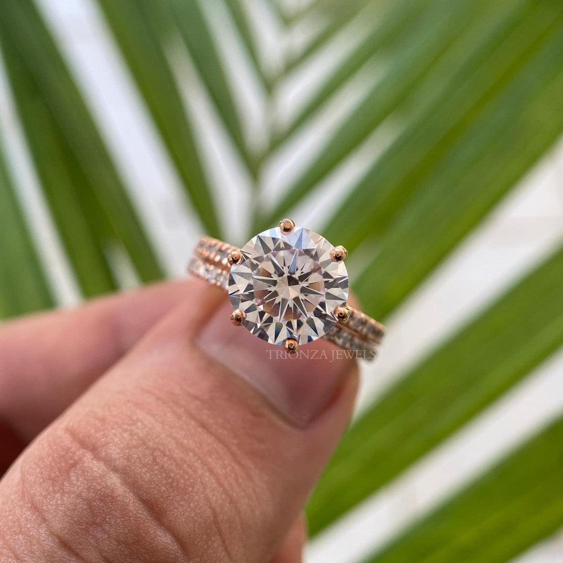 round moissanite bridal set