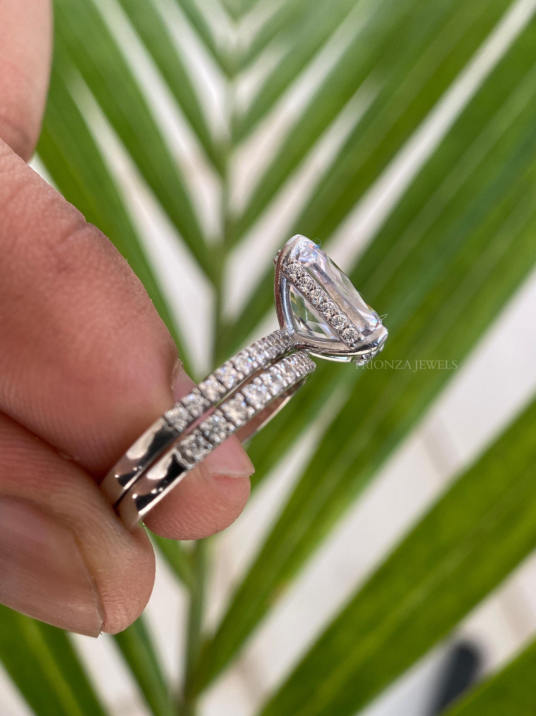 4 CT Radiant Moissanite Halo Engagement Ring 14K/18K Gold Vintage Bridal Set