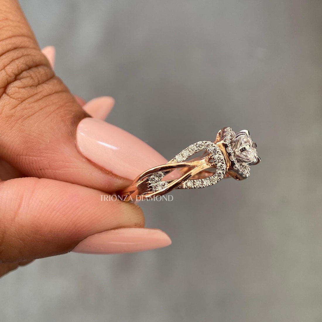 1.0 CT Round Halo Lab Grown Diamond Wedding Ring | IGI Certified D/VVS1