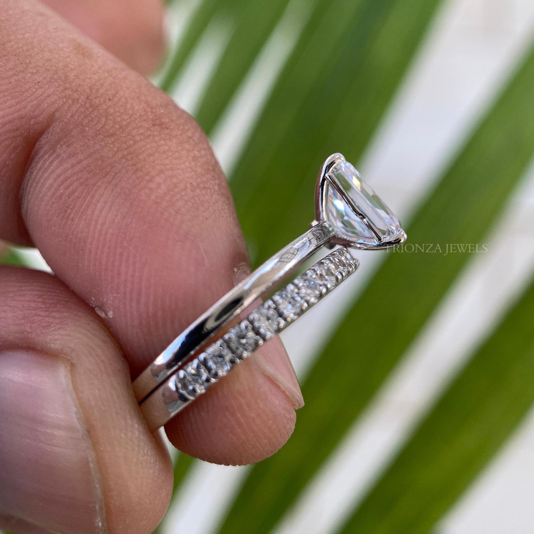 2CT Radiant Moissanite Solitaire Bridal Set Engagement Ring