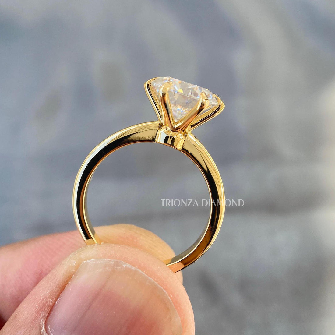 2 CT Round Lab Diamond Engagement Ring D/VVS2 IGI 14K Yellow Gold