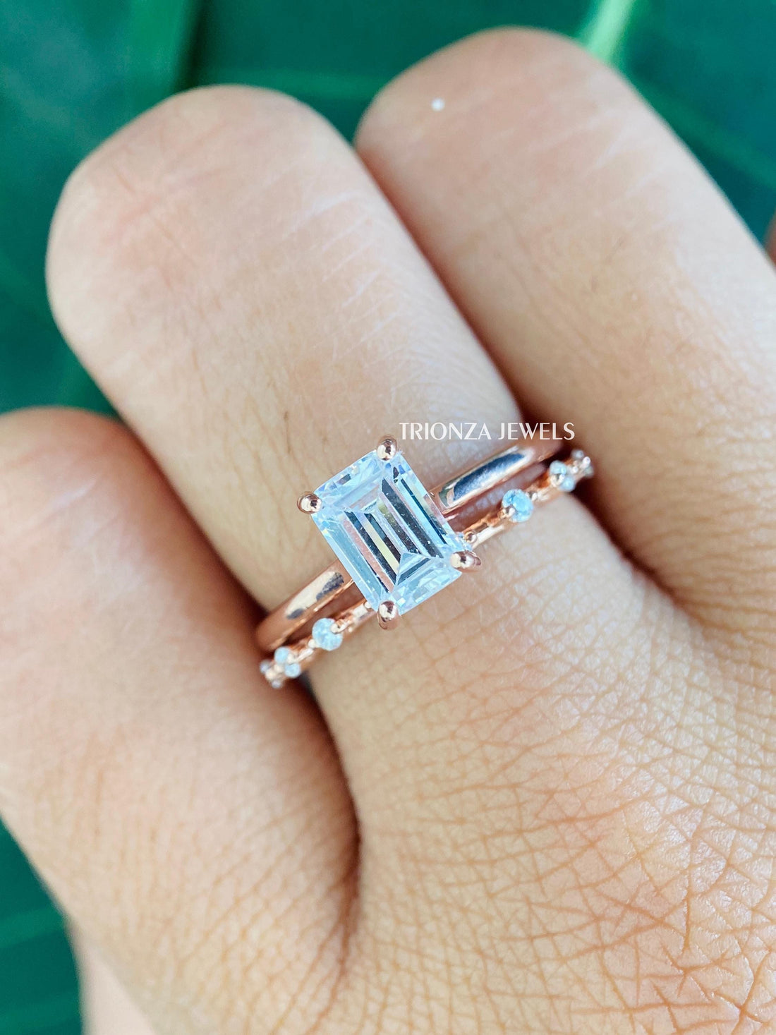 2CT Emerald Moissanite Solitaire Bridal Set Engagement Ring for Her