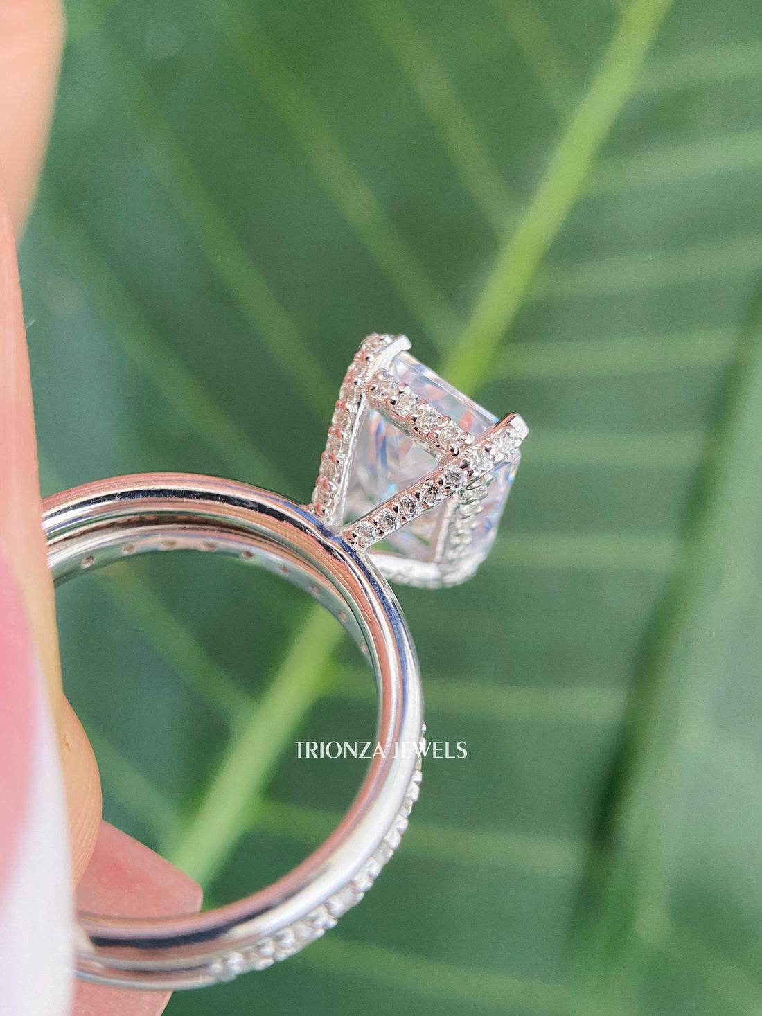 4 CT Radiant Moissanite Engagement Ring 14K Gold Halo Bridal Set Vintage