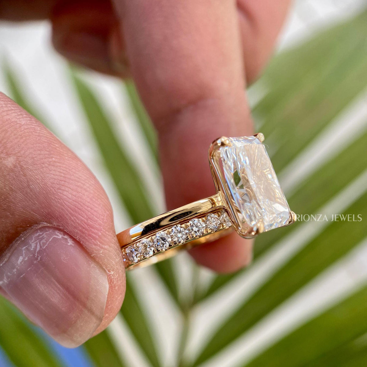 14k gold moissanite ring set