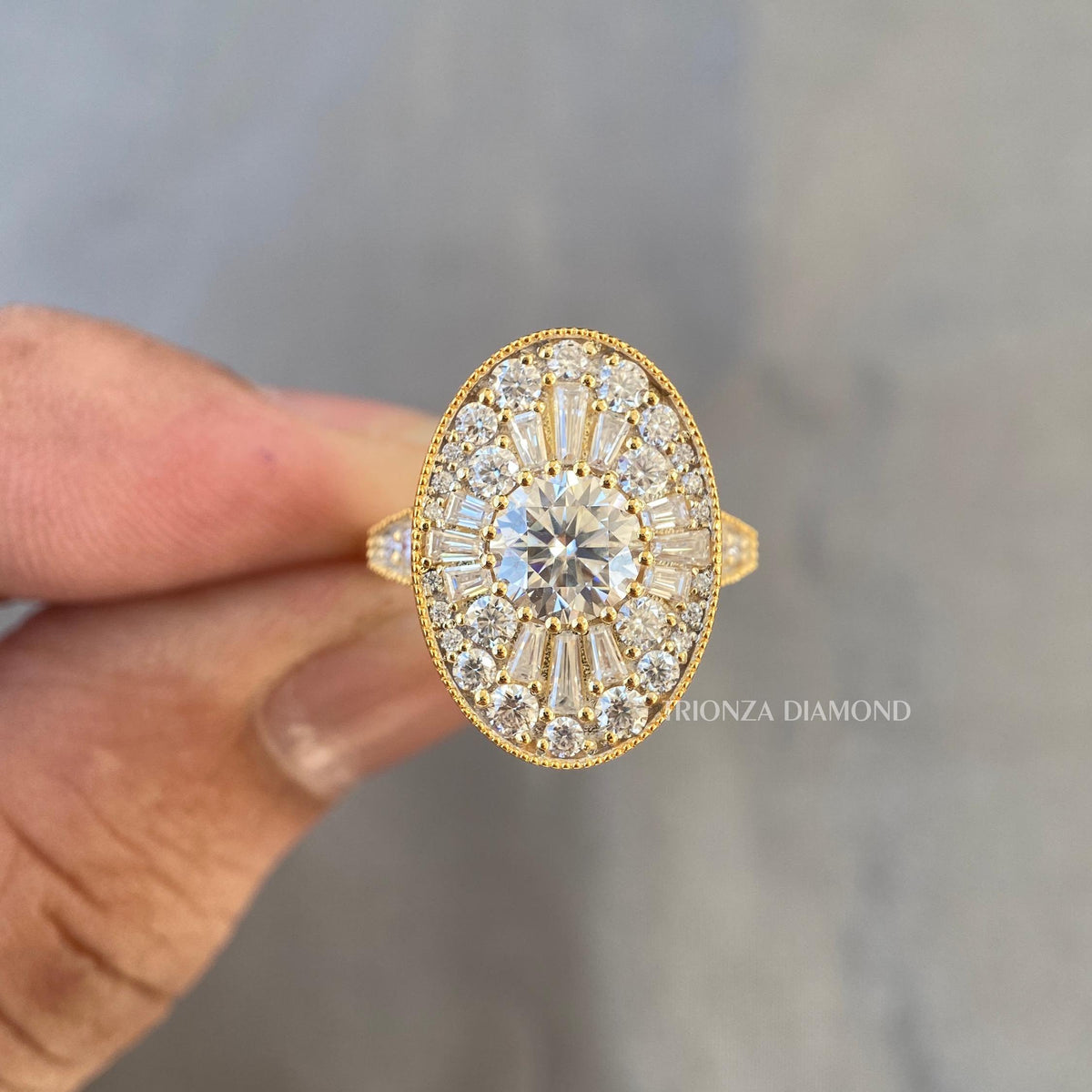 round cut halo engagement ring