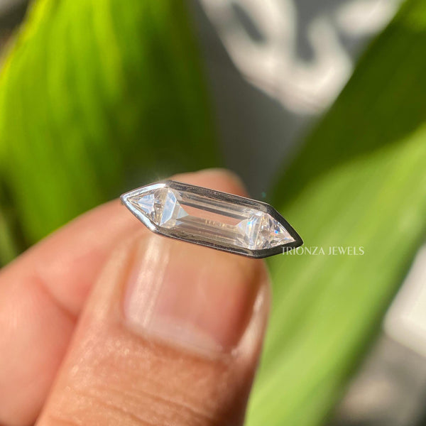 East West Baguette Moissanite Engagement Ring | 14K Gold Bezel Set