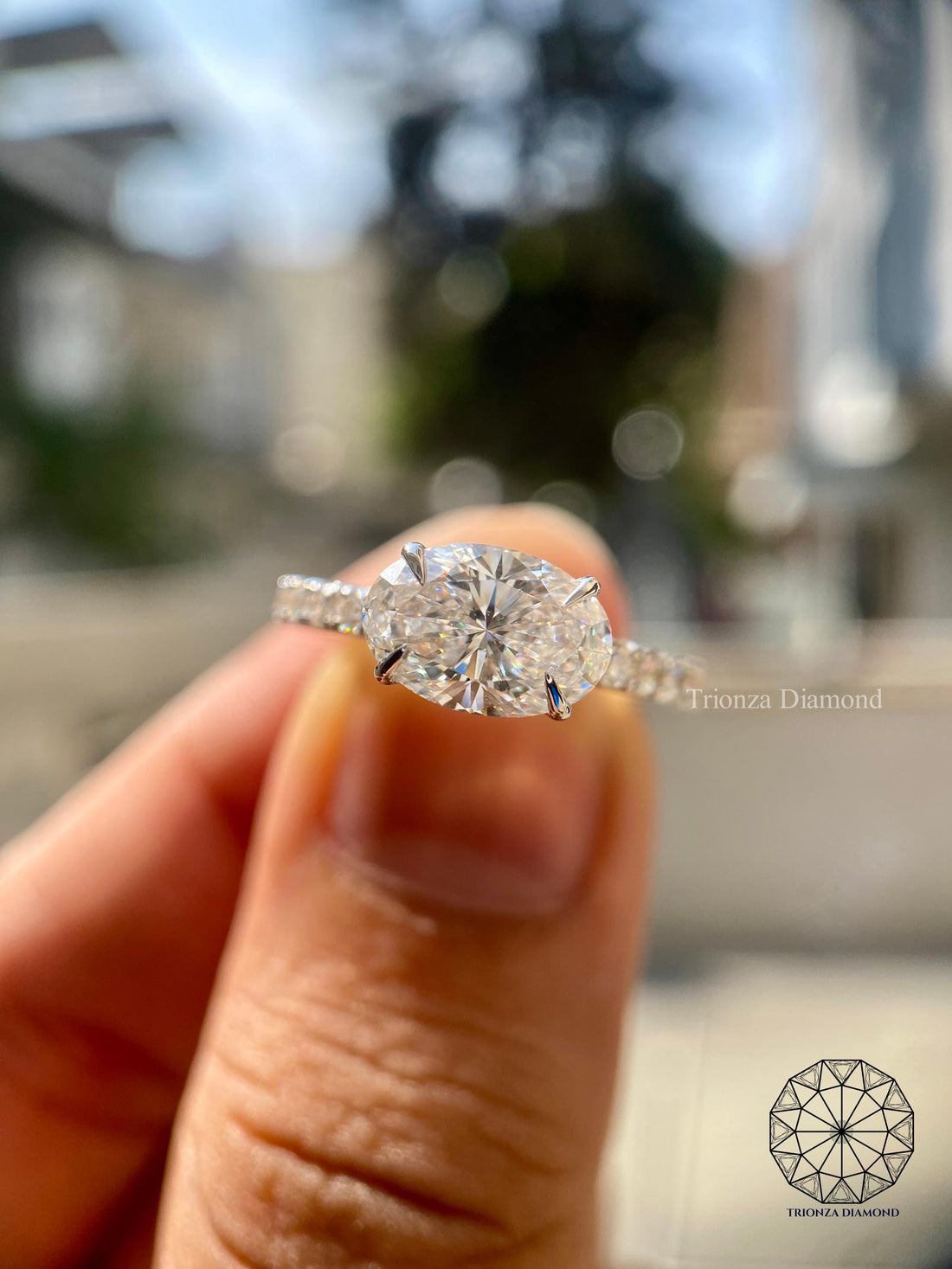 2 CT Oval D/VVS1 IGI Lab Diamond Pave 14k White Gold Ring