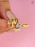 TrionzaDiamond swan ring designed as a modern and sculptural bypass piece