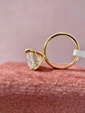 Close-up of the E color VVS2 clarity radiant cut diamond showing its brilliance